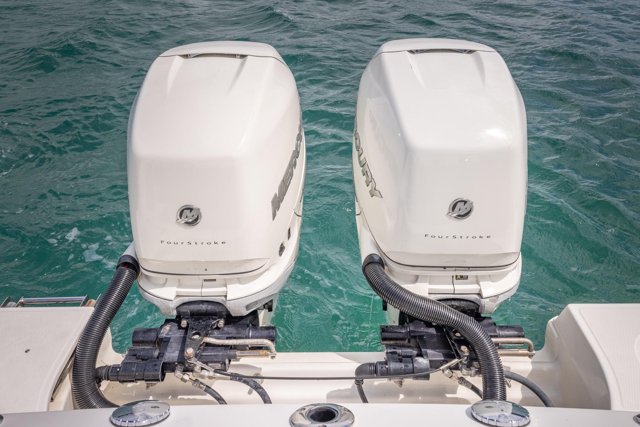 Twin Mercury outboard engines on a 2016 Boston Whaler 280 Outrage boat.