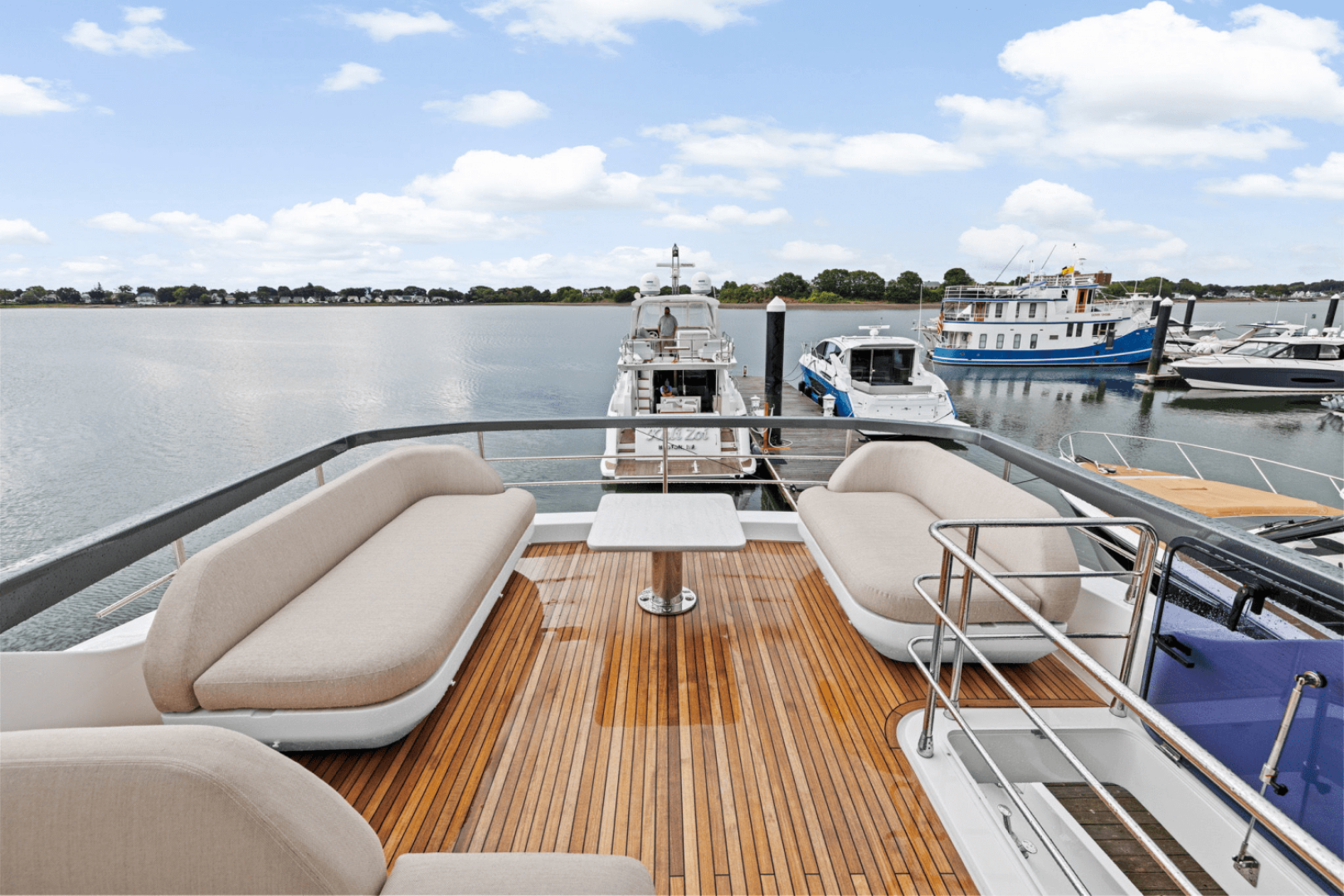 2026 Azimut Fly 68 - Image 47