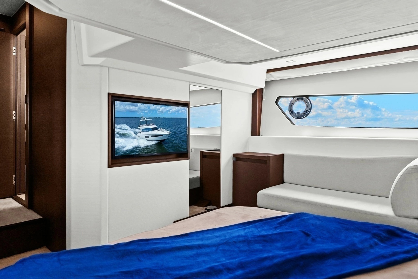 2020 Prestige 460 Flybridge - Image 52