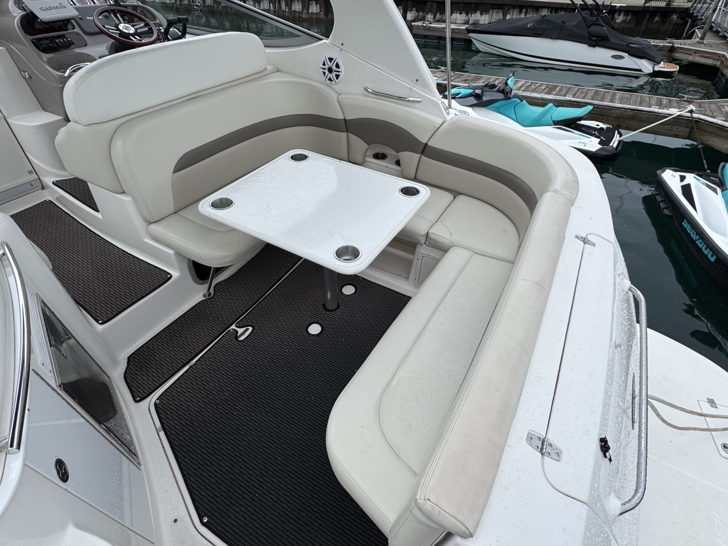 2008 Chaparral 310 Signature - Image 10
