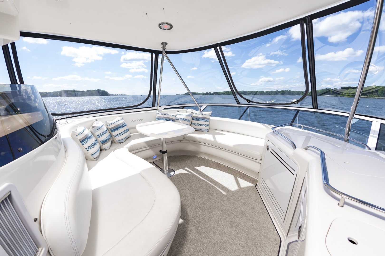 2002 Sea Ray 560 Sedan Bridge - Image 22