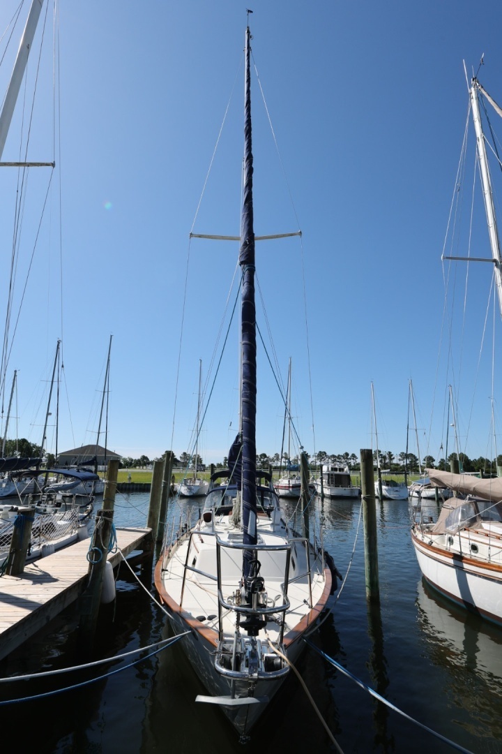 1998 Pacific Seacraft 37 - Image 4