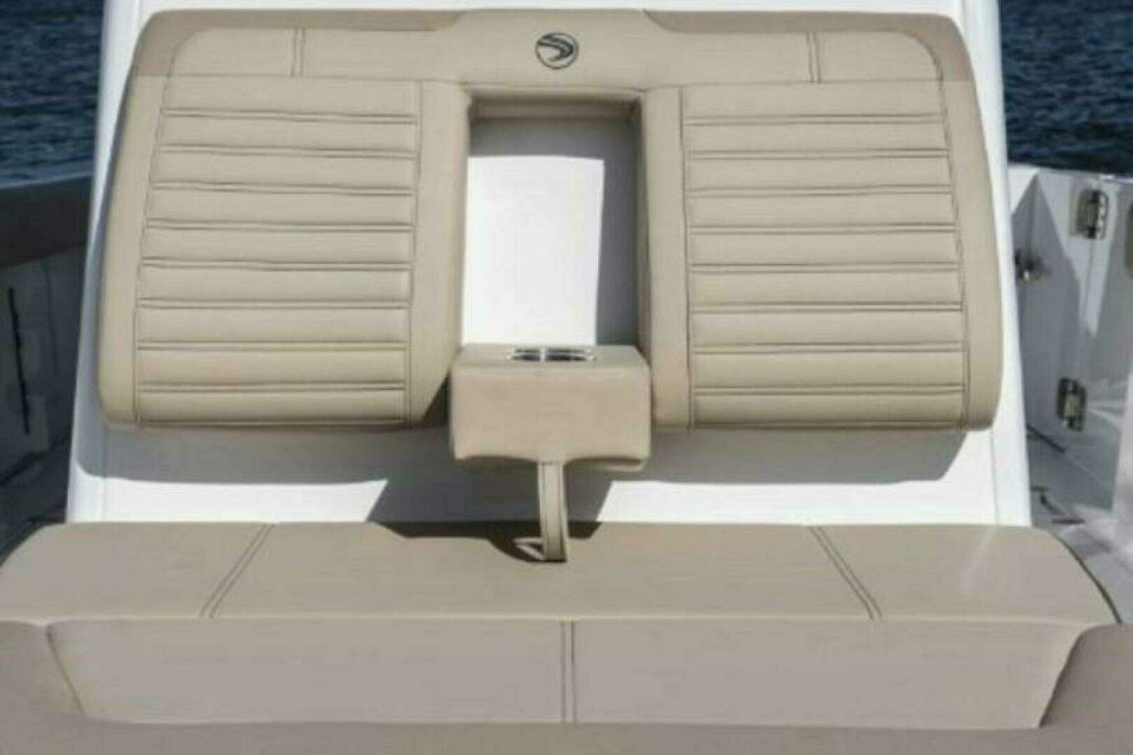 2025 Edgewater 340CC - Image 8