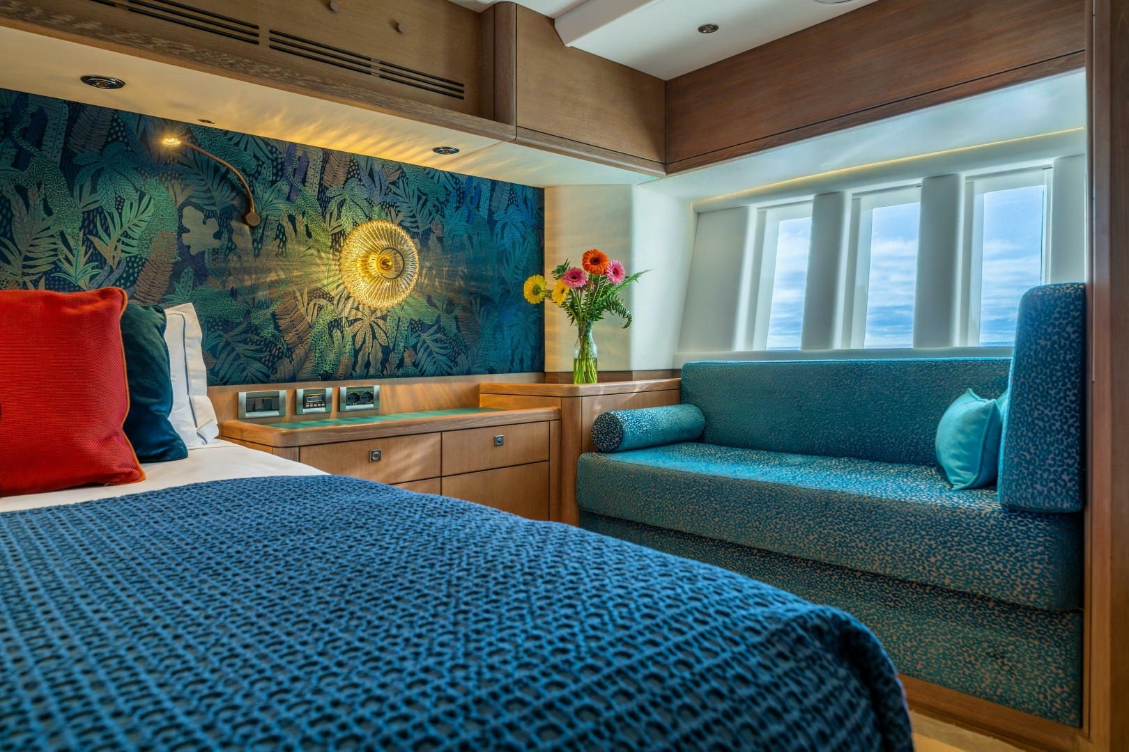 2013 Oyster Yachts Oyster 885 - Image 31