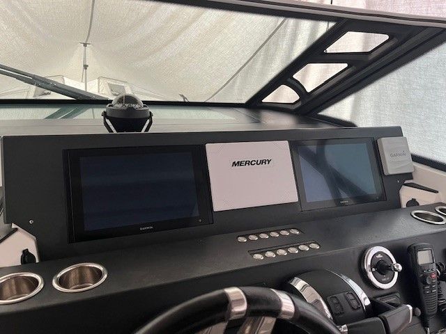 2017 Axopar 37 SUN TOP - 6