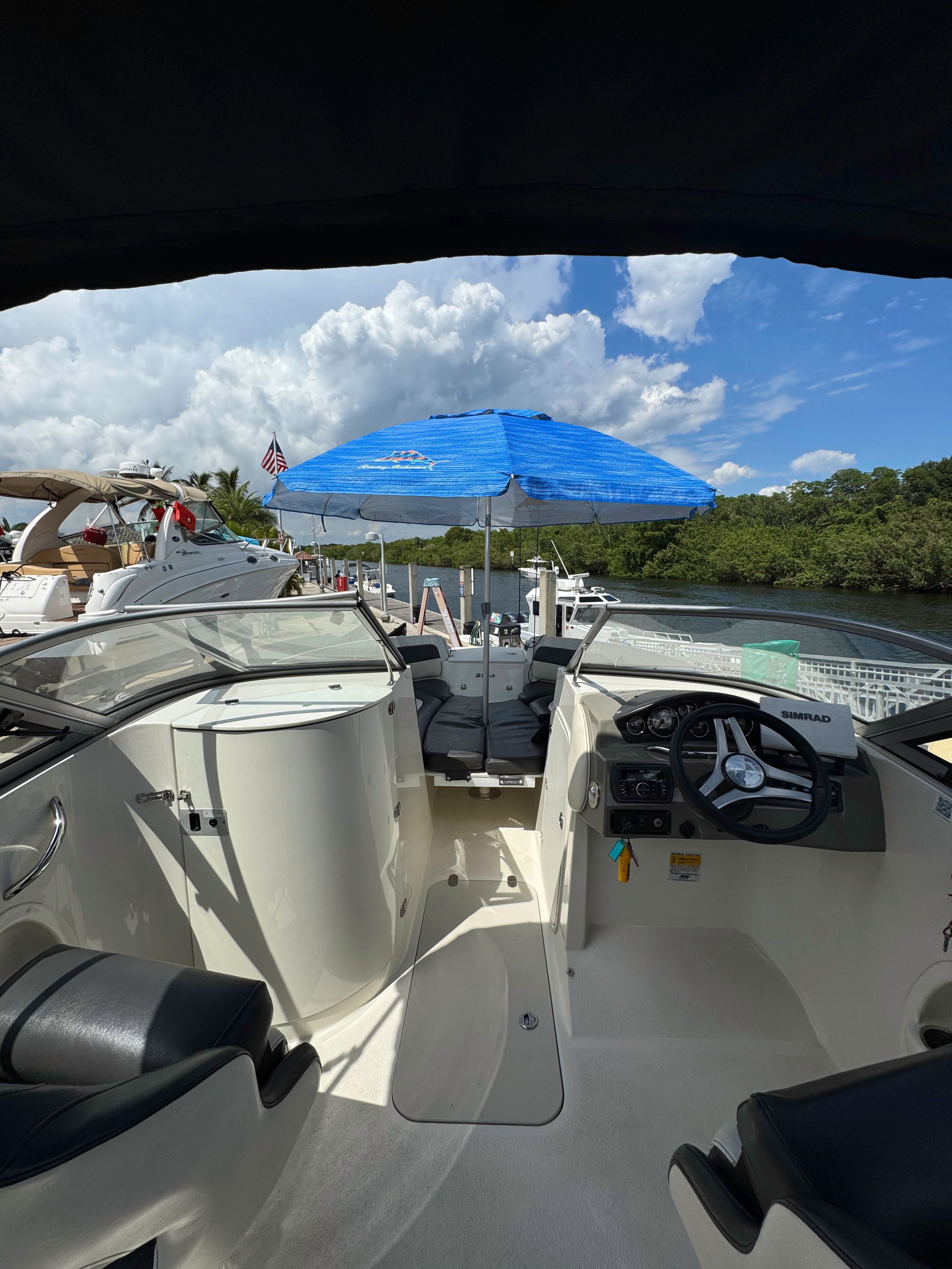 2017 Stingray 214 LR - 20