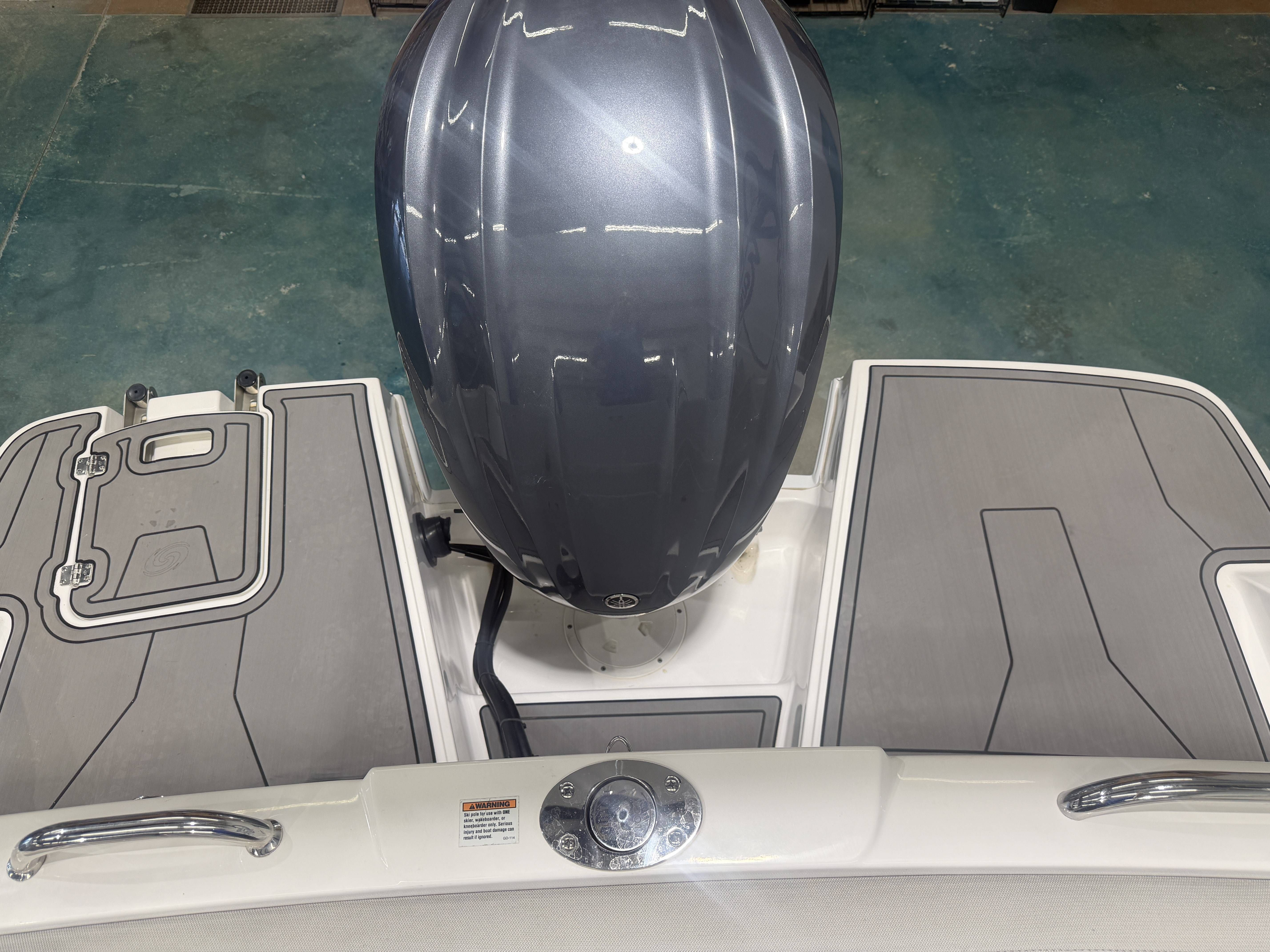 2023 Hurricane SunDeck 235 OB - 30