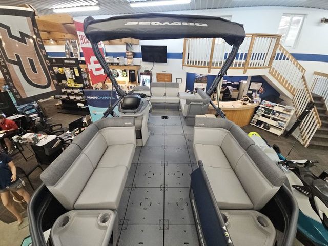 2026 Sea-Doo Switch Cruise 18 - 2