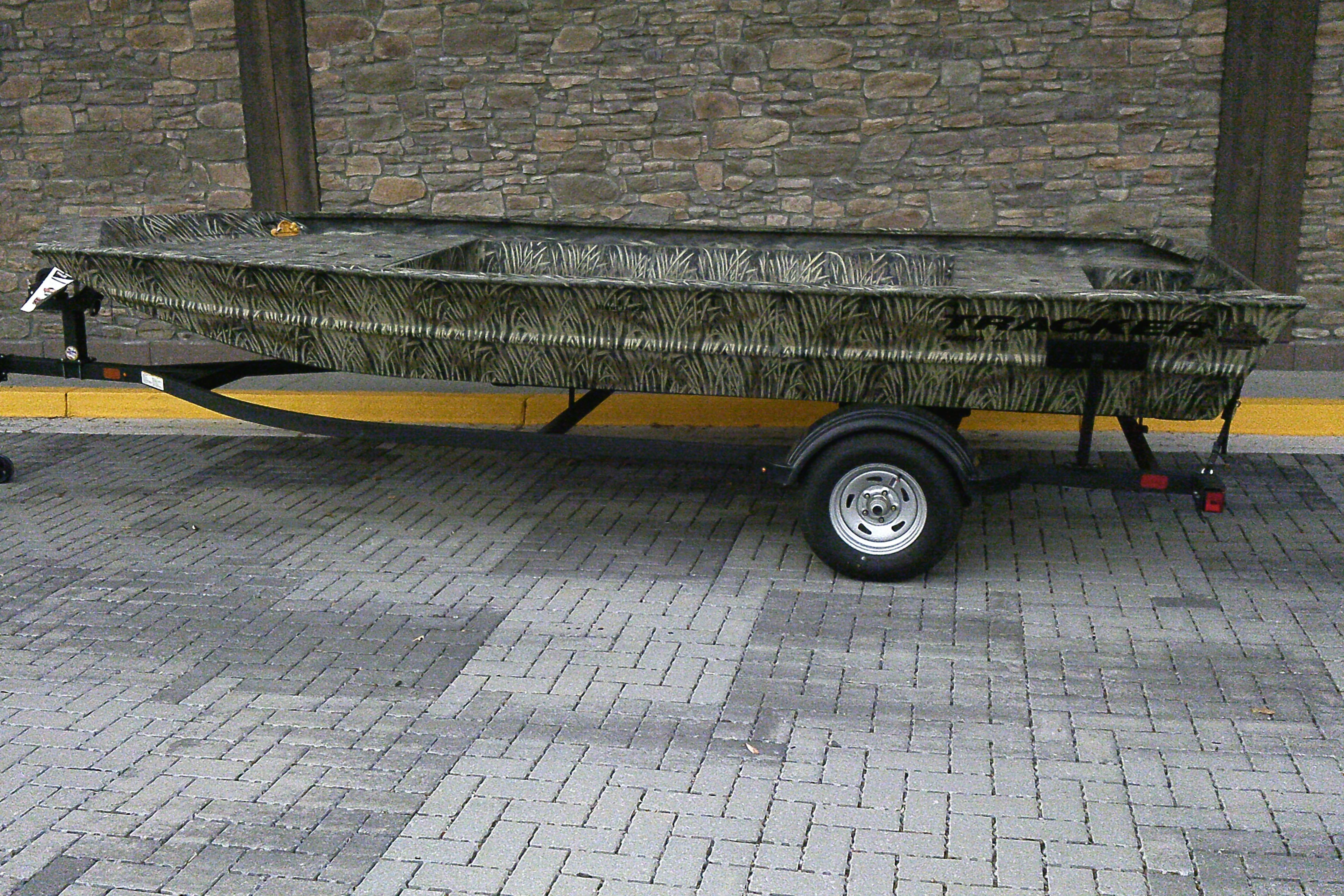 2025 Tracker Grizzly 1860 Utility
