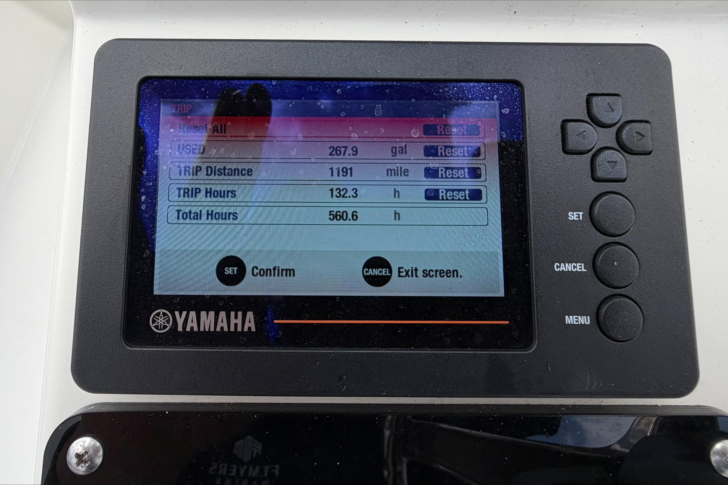 Yamaha display showing trip data on a 2017 Pathfinder 2200 TRS boat.