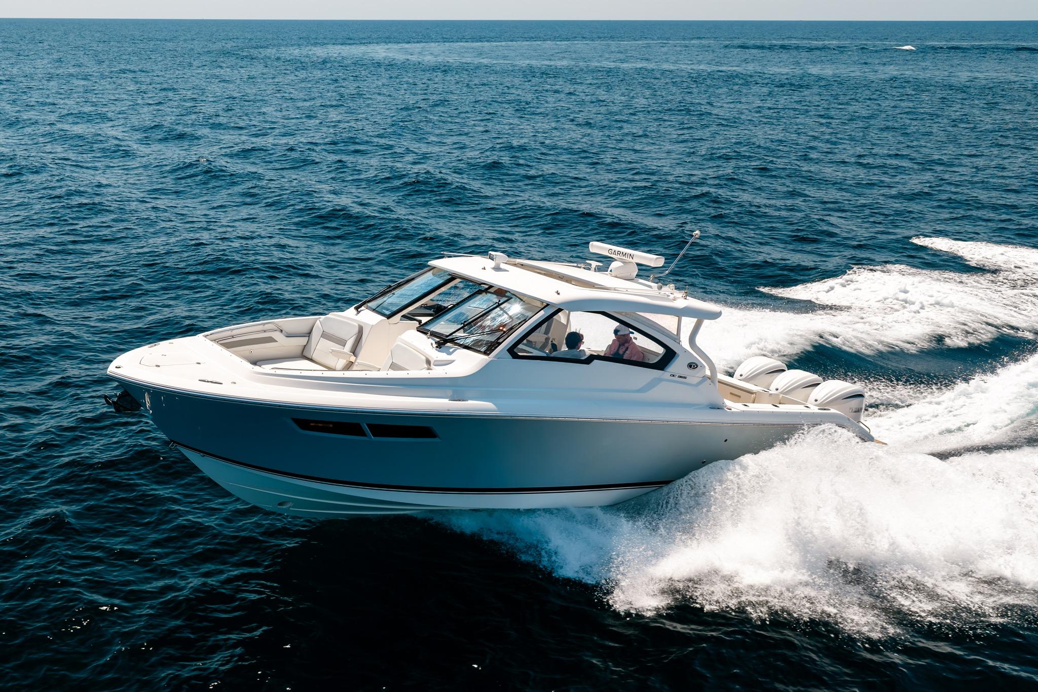 2022 Pursuit DC 365 Dual Console
