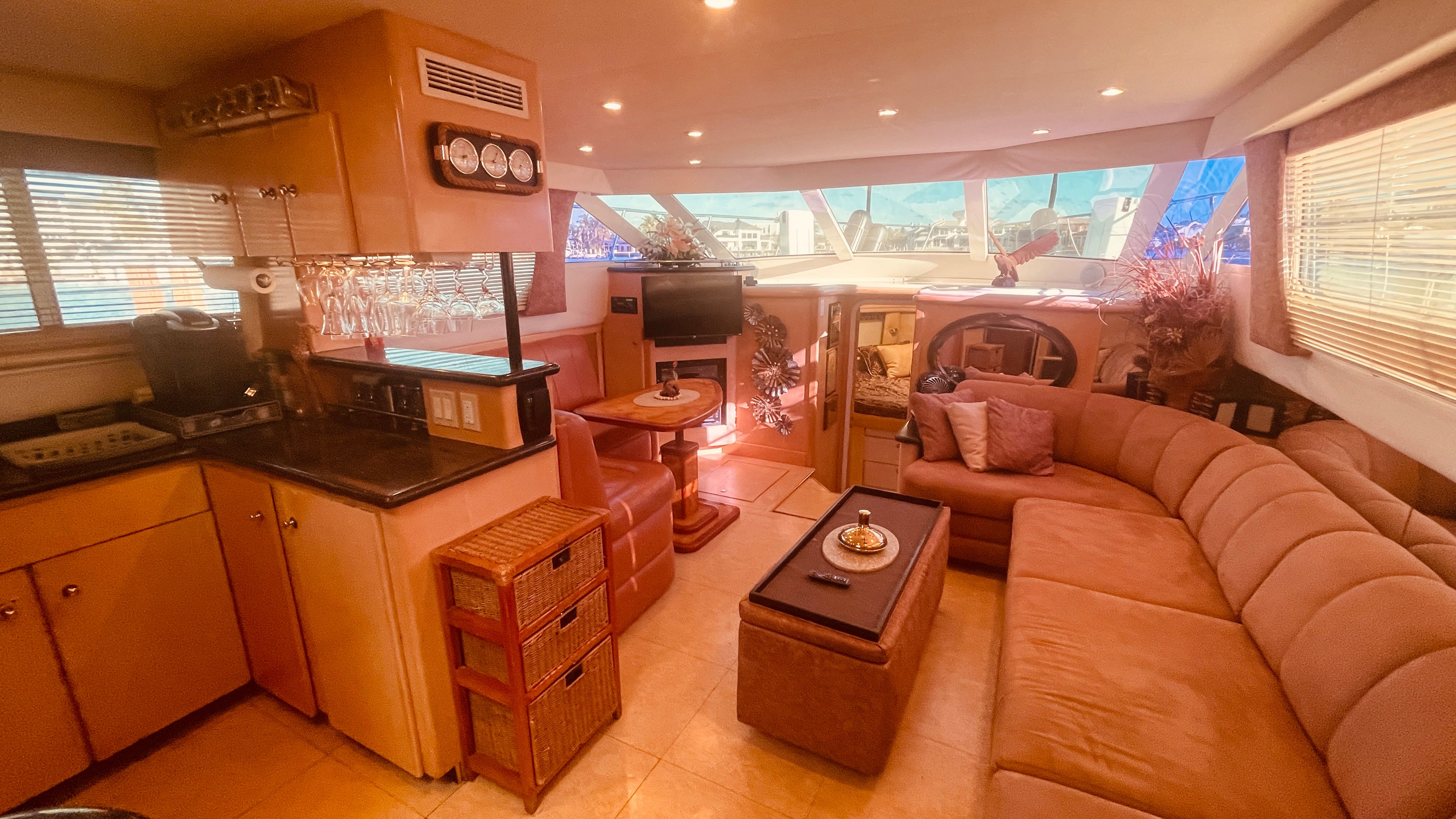 1997 Carver 500 Cockpit Motor Yacht - 16