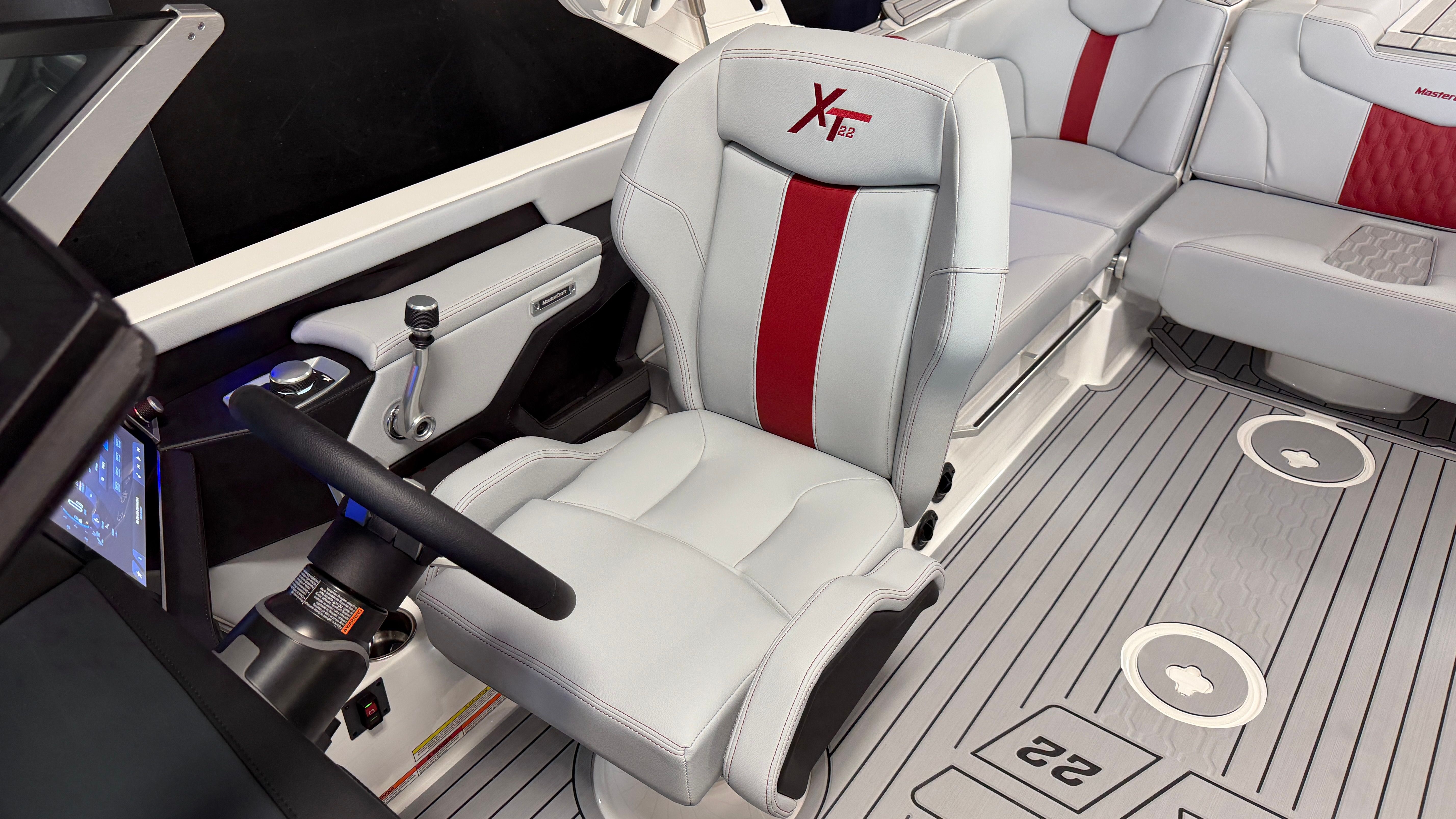 2026 MasterCraft XT22 - 75