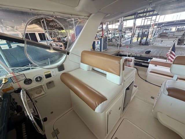2001 Tiara Yachts 3500 Open - 9