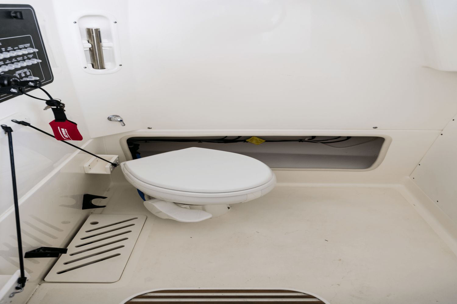 2026 Boston Whaler 280 Outrage - 146