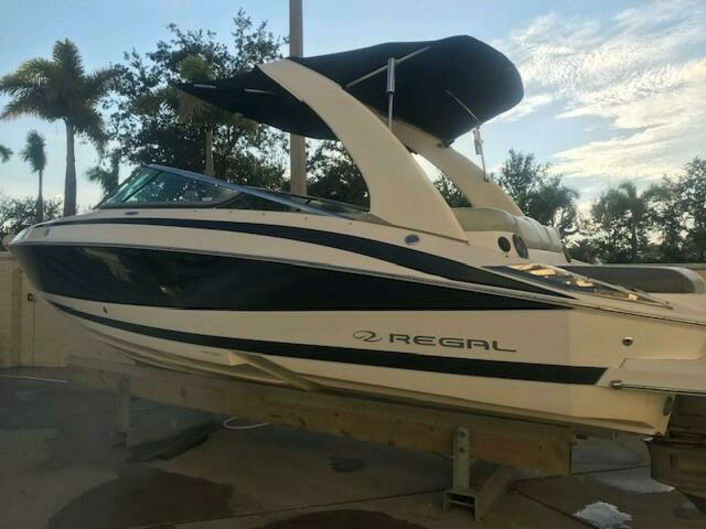 2012 Regal 2500 - Image 7