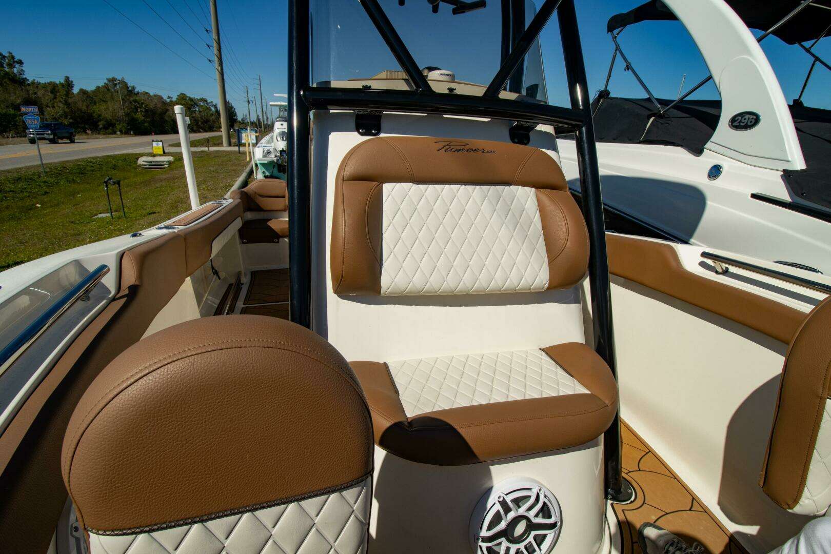 2021 Pioneer — - Image 10