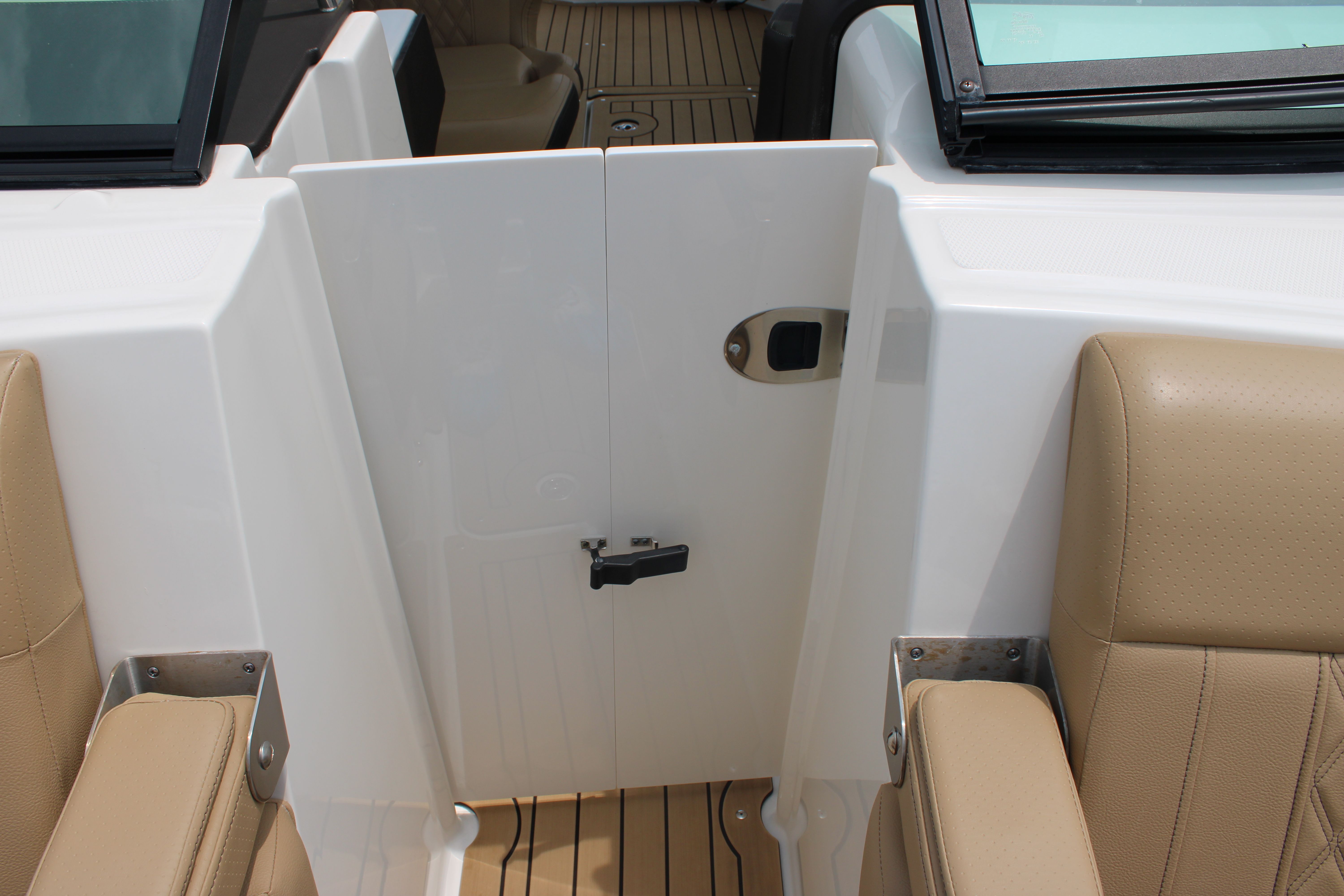 2020 Sea Ray SLX 280 - 43