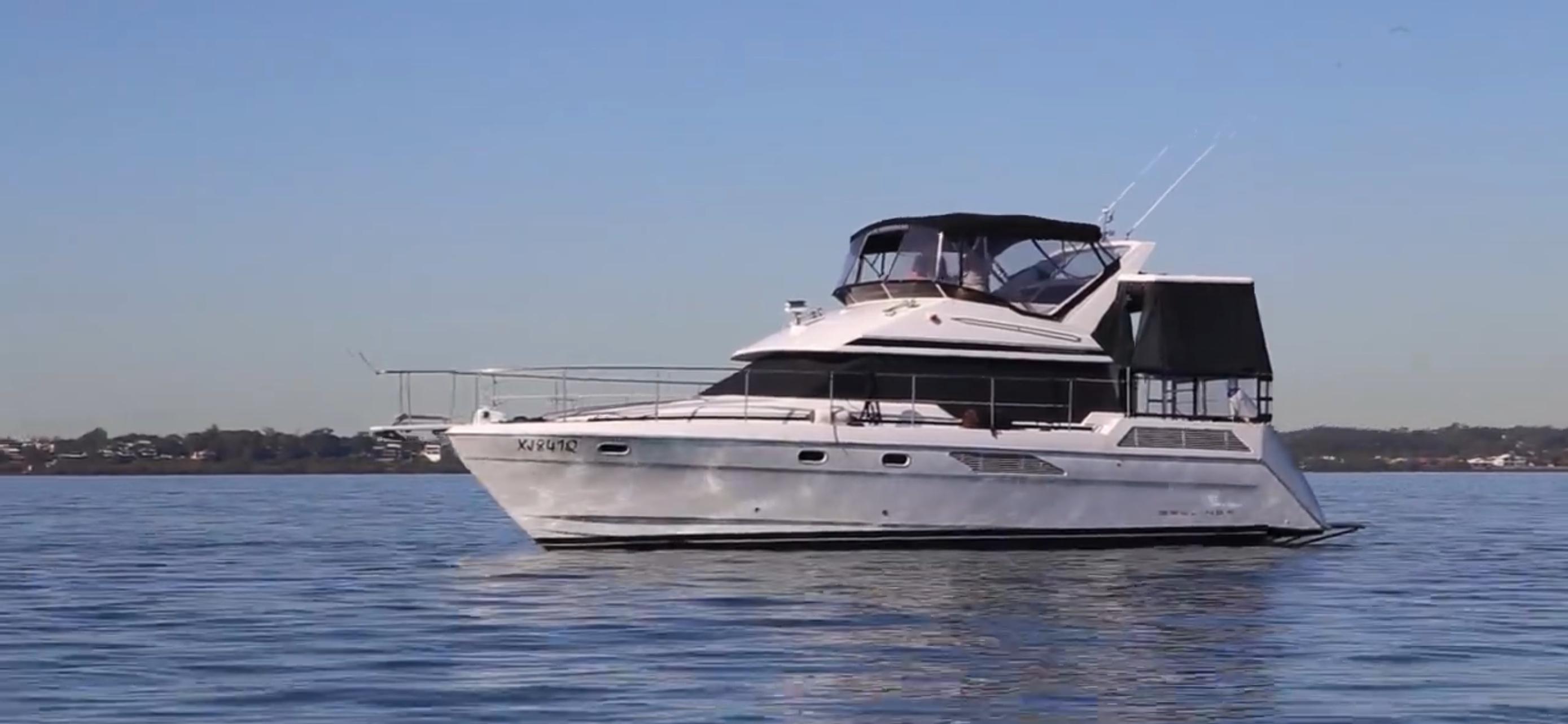 1990 Bayliner 4387 Motoryacht