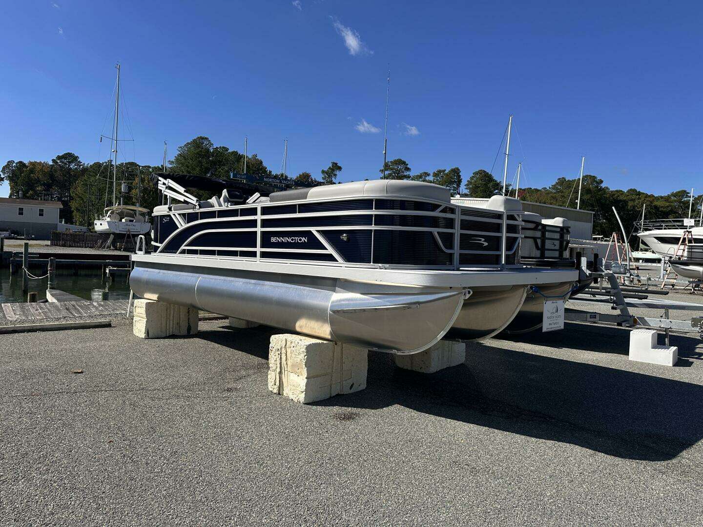 2026 Bennington 22SR - Image 3