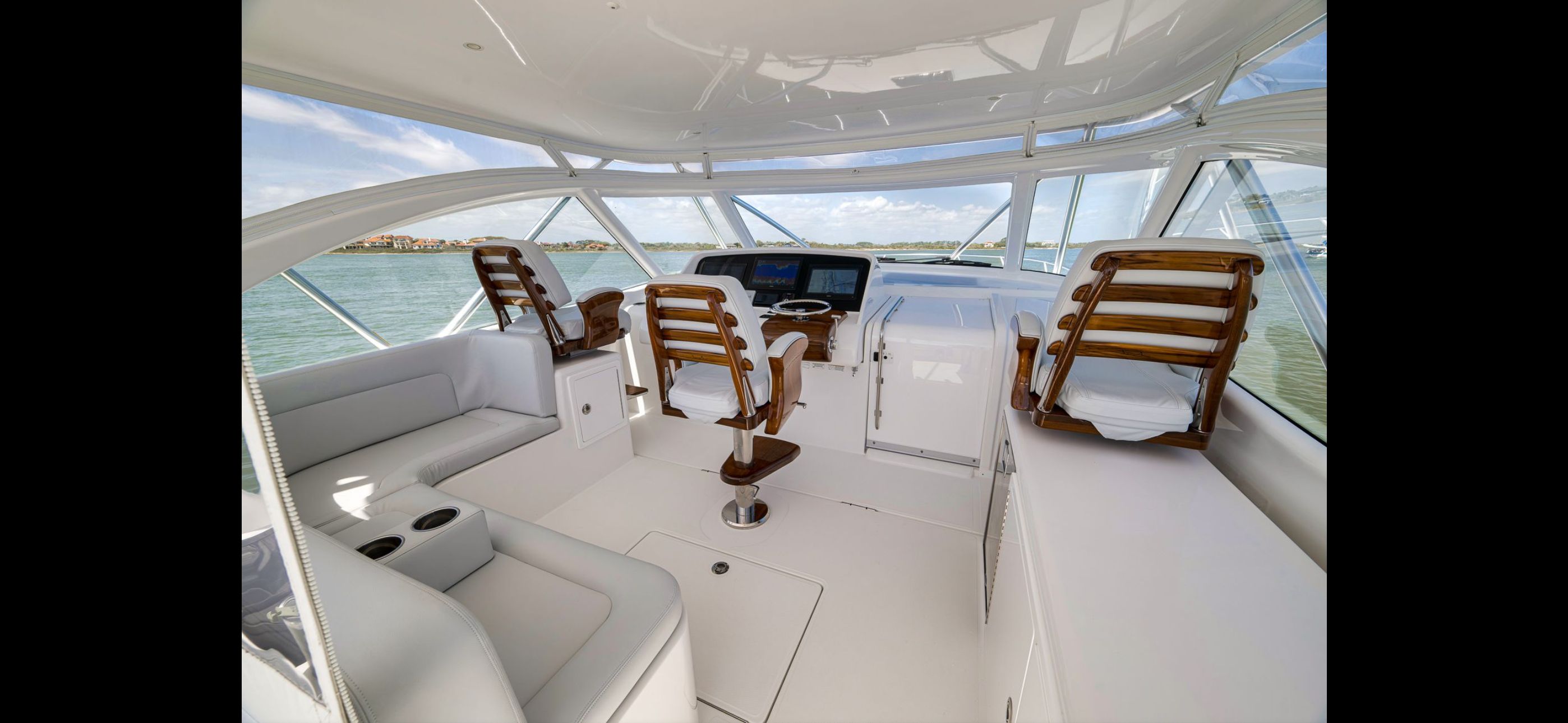 Interior of 2022 Mag Bay 42 Express yacht.
