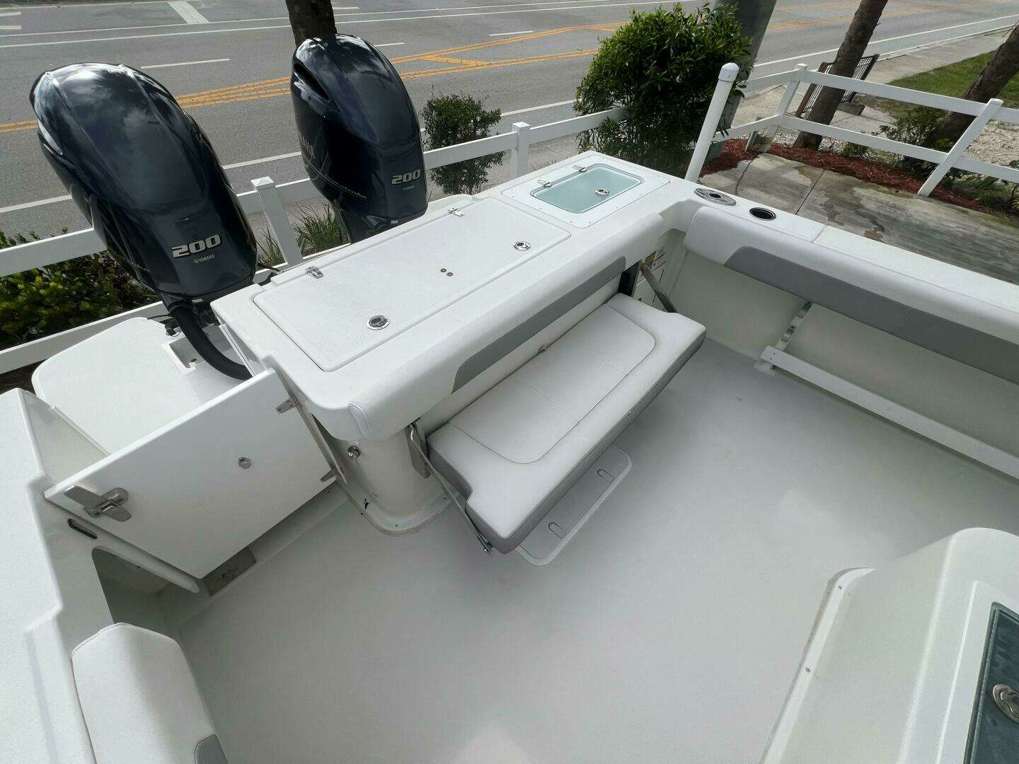 2022 Parker 25 Center Console - Image 16