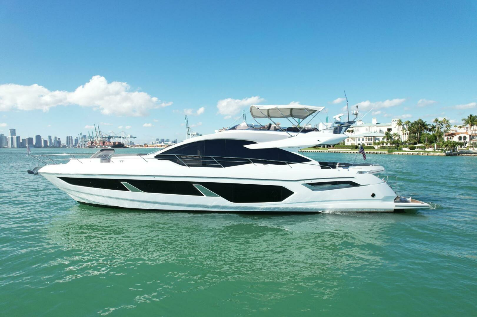 2023 Sunseeker Sport Yacht - Image 2