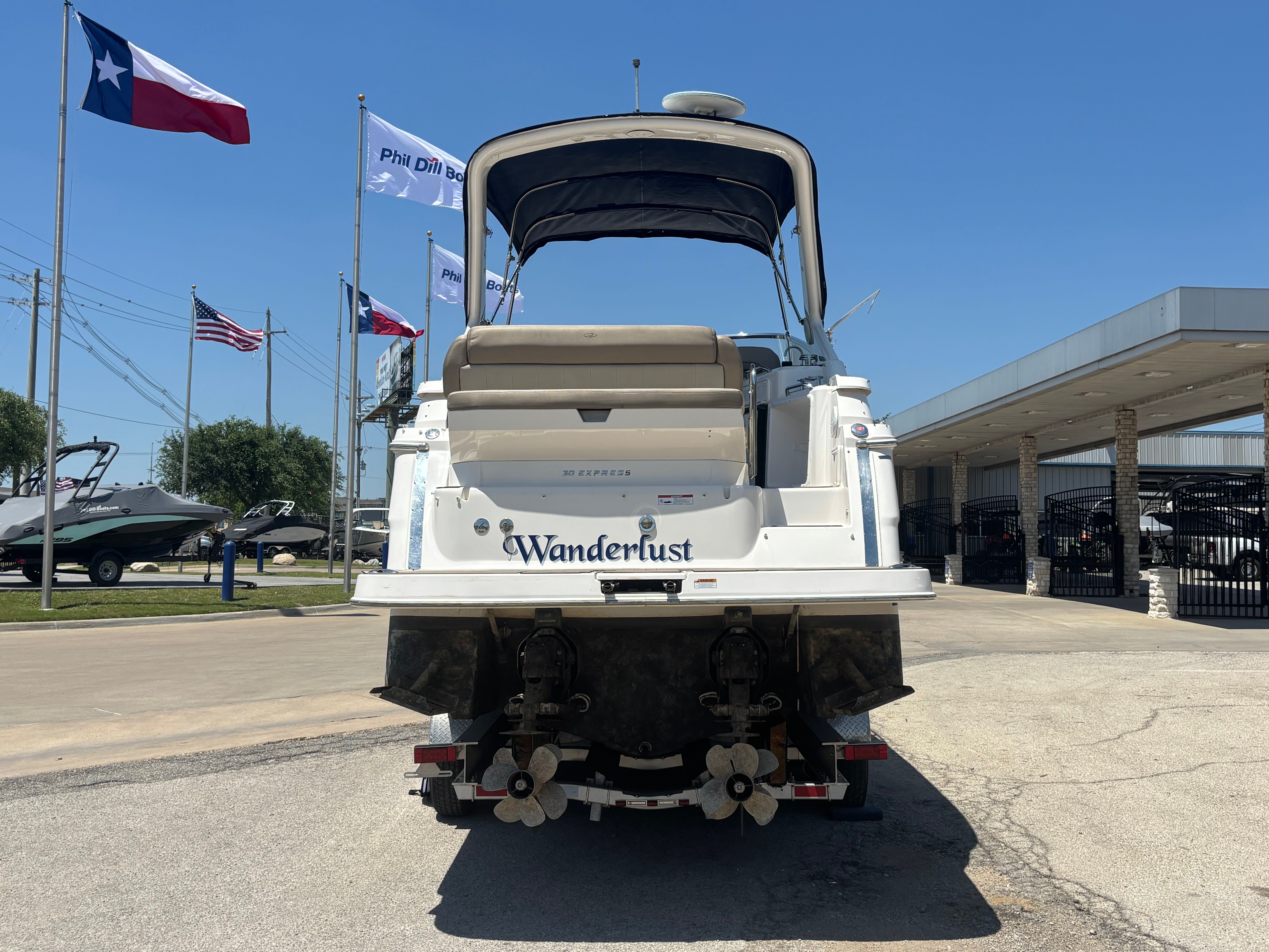 2015 REGAL 30 EXPRESS - Image 5