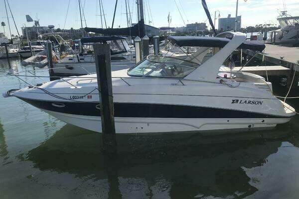 2006 Larson 274 Cabrio