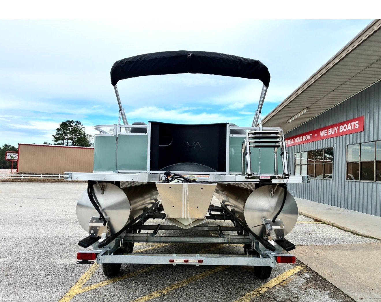 2026 Avalon Venture 85 Rear Fish - 21' - 6