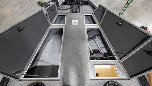 2018 Lund Pro-V Bass 2075 - 8
