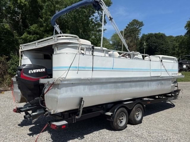2001 Sundancer Poontoons 260D Legand - 13