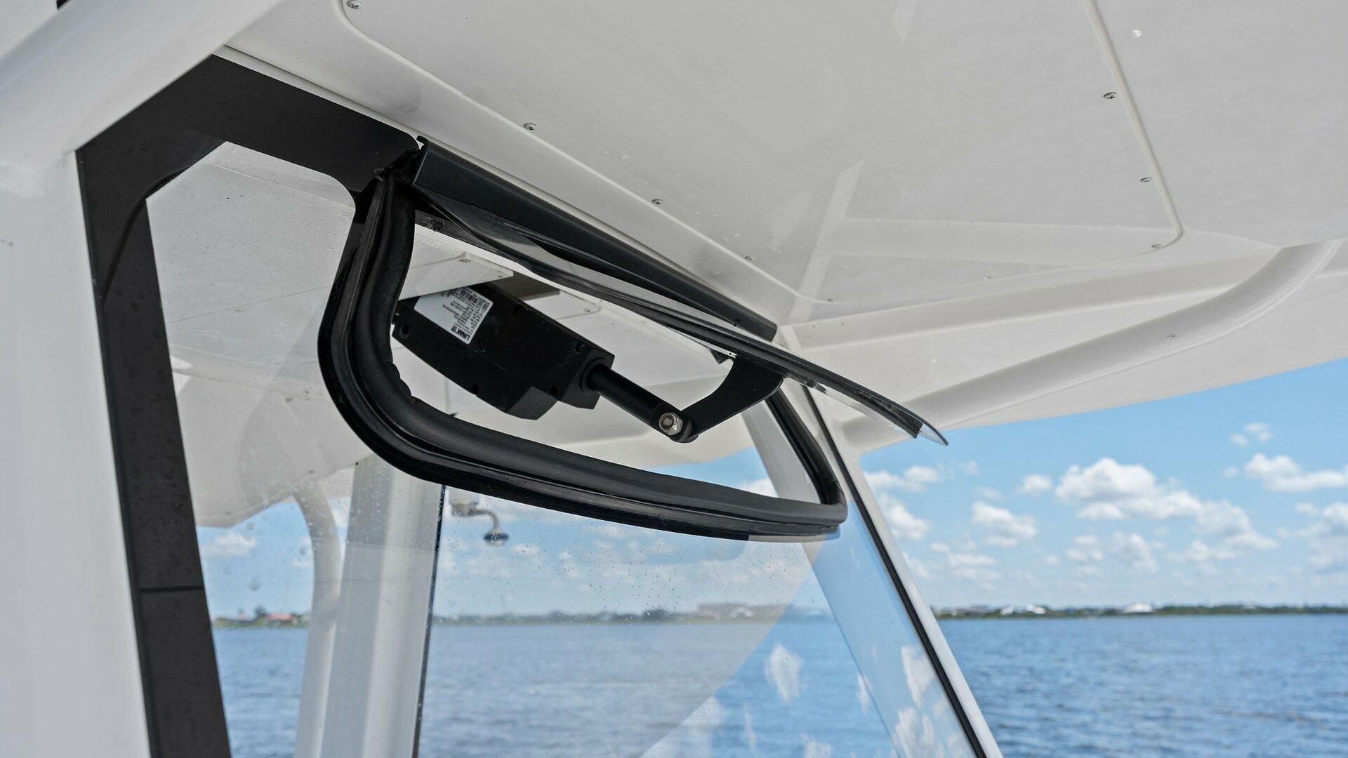 2022 Regulator — - Image 12
