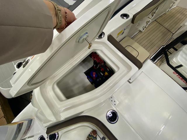 2024 Yamaha Boats 255 FSH Sport H - 10