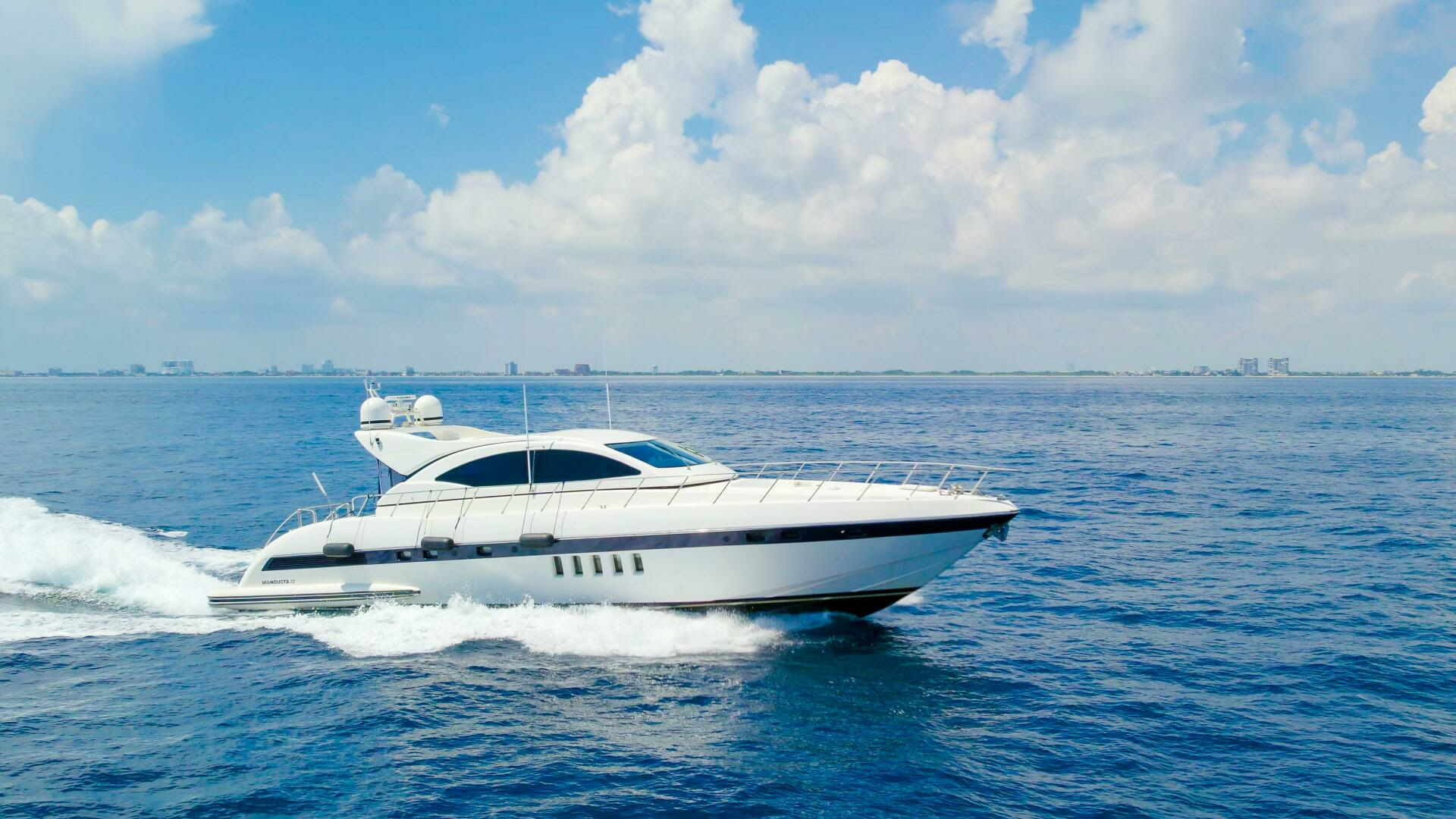 2001 Mangusta 72 - Image 25