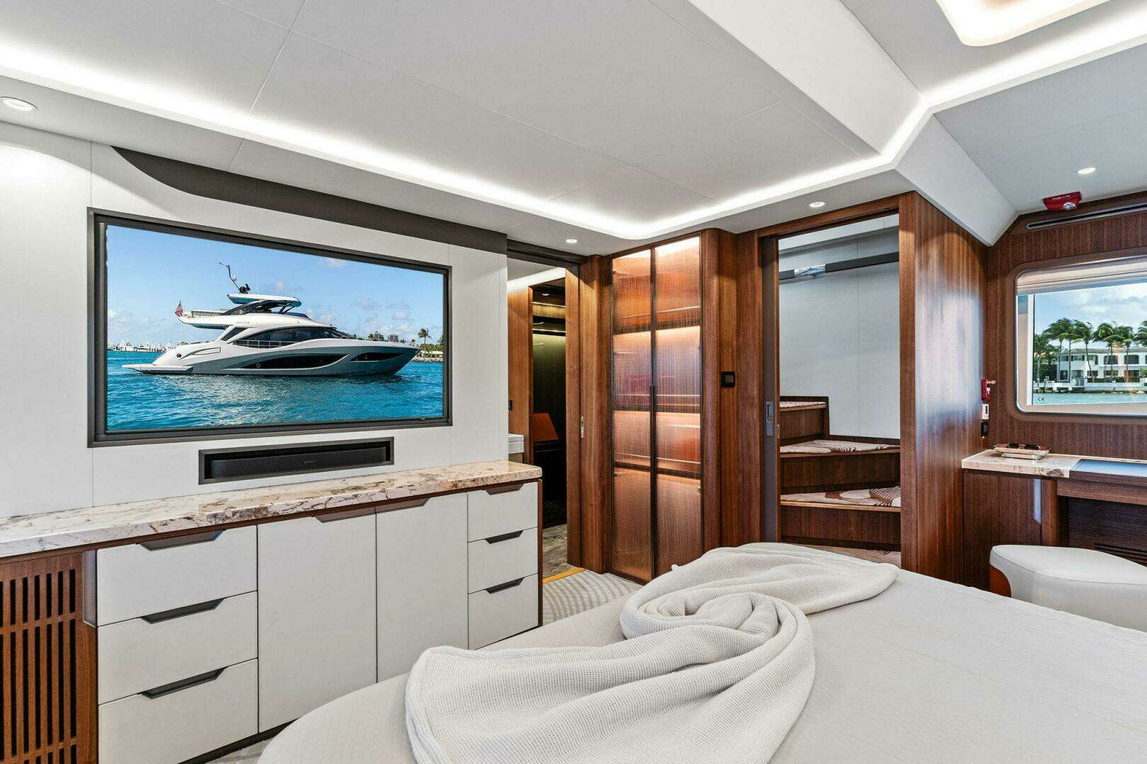2024 Aquitalia Yachts Flybridge - Image 32