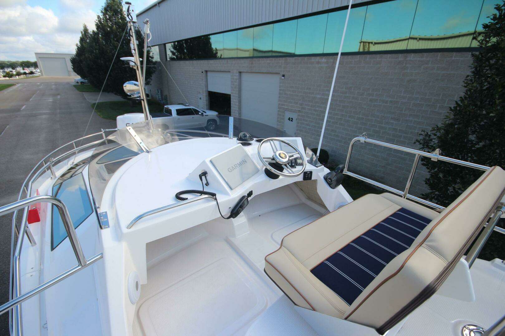2025 Ranger Tugs R-29 Command Bridge Luxury Edition - Image 25