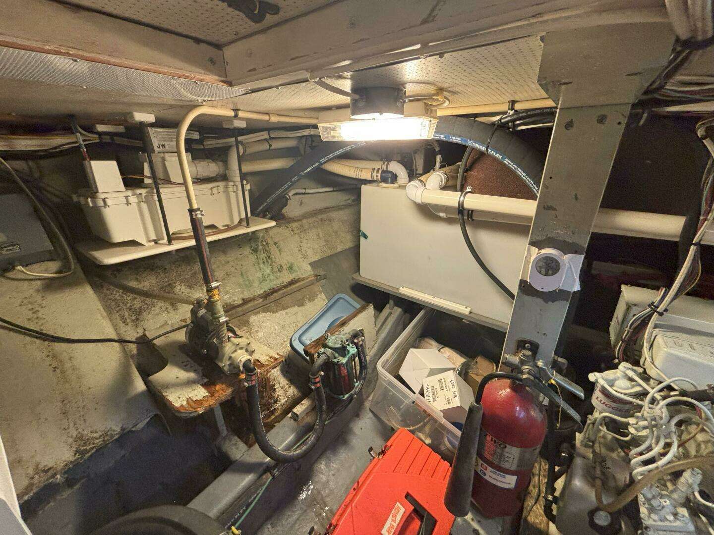 1972 Matthews 4 Flush Deck - Image 44