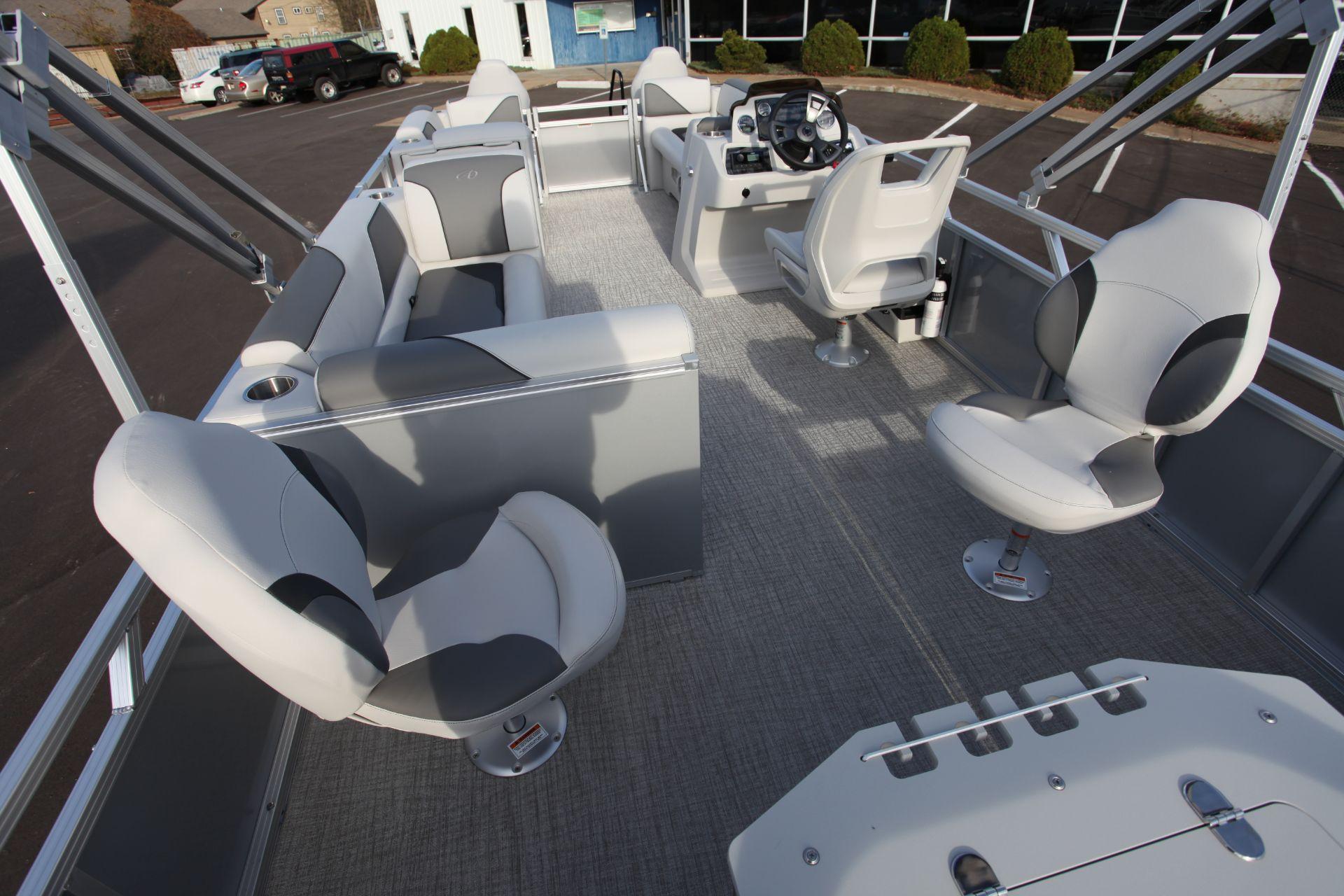 2024 Avalon Venture Fish N Cruise 23 ft. - 15