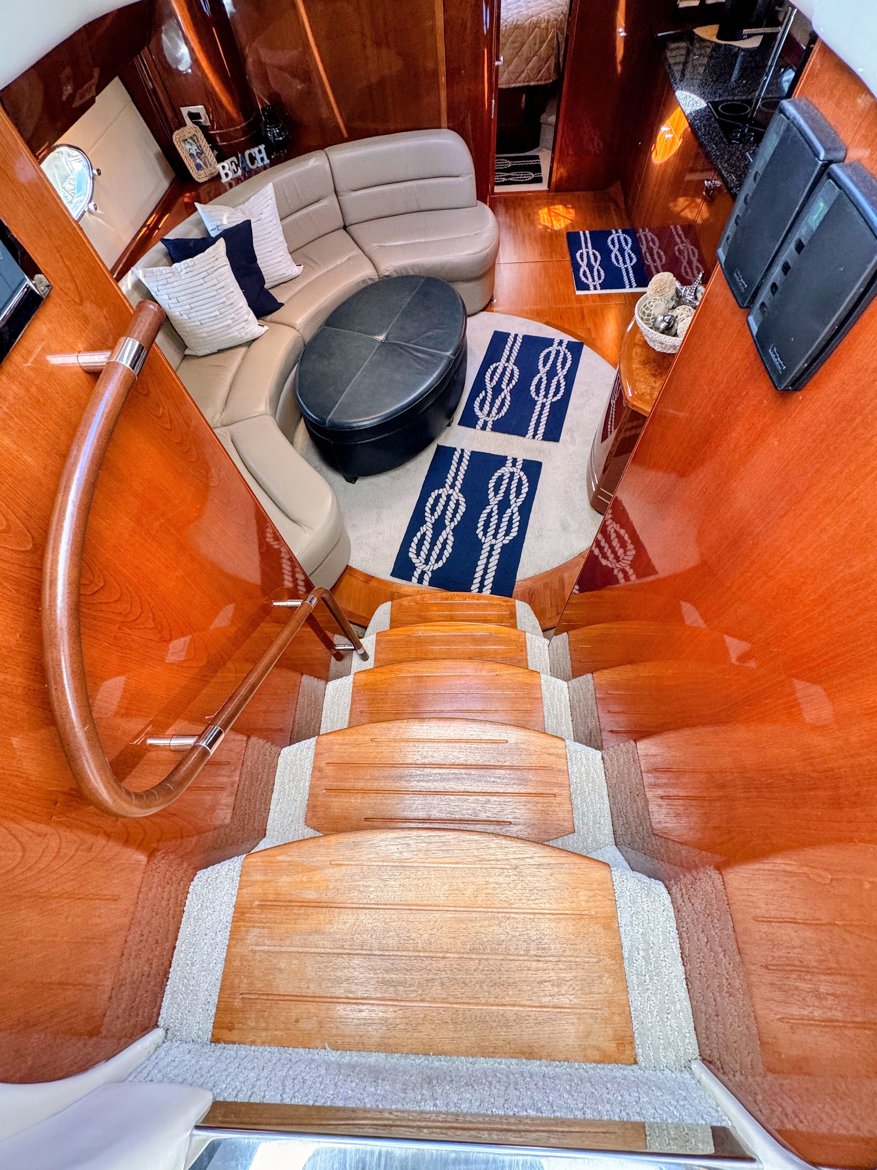 2004 Viking Princess V58 - 28