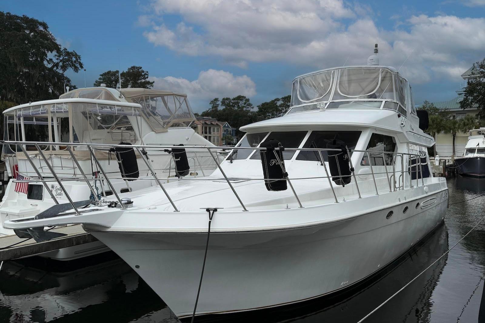 2004 Navigator 4800