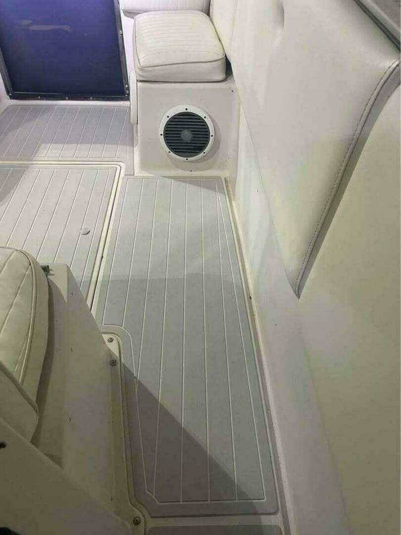 1990 Wellcraft Scarab 30 Sport - Image 12