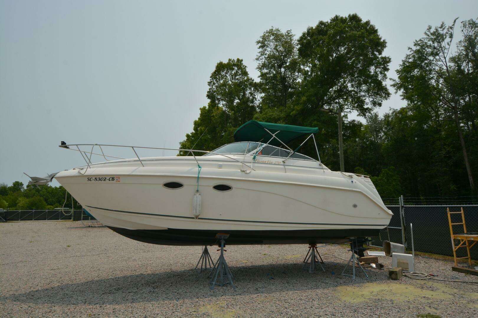 1999 Rinker Fiesta Vee 270 - Image 5