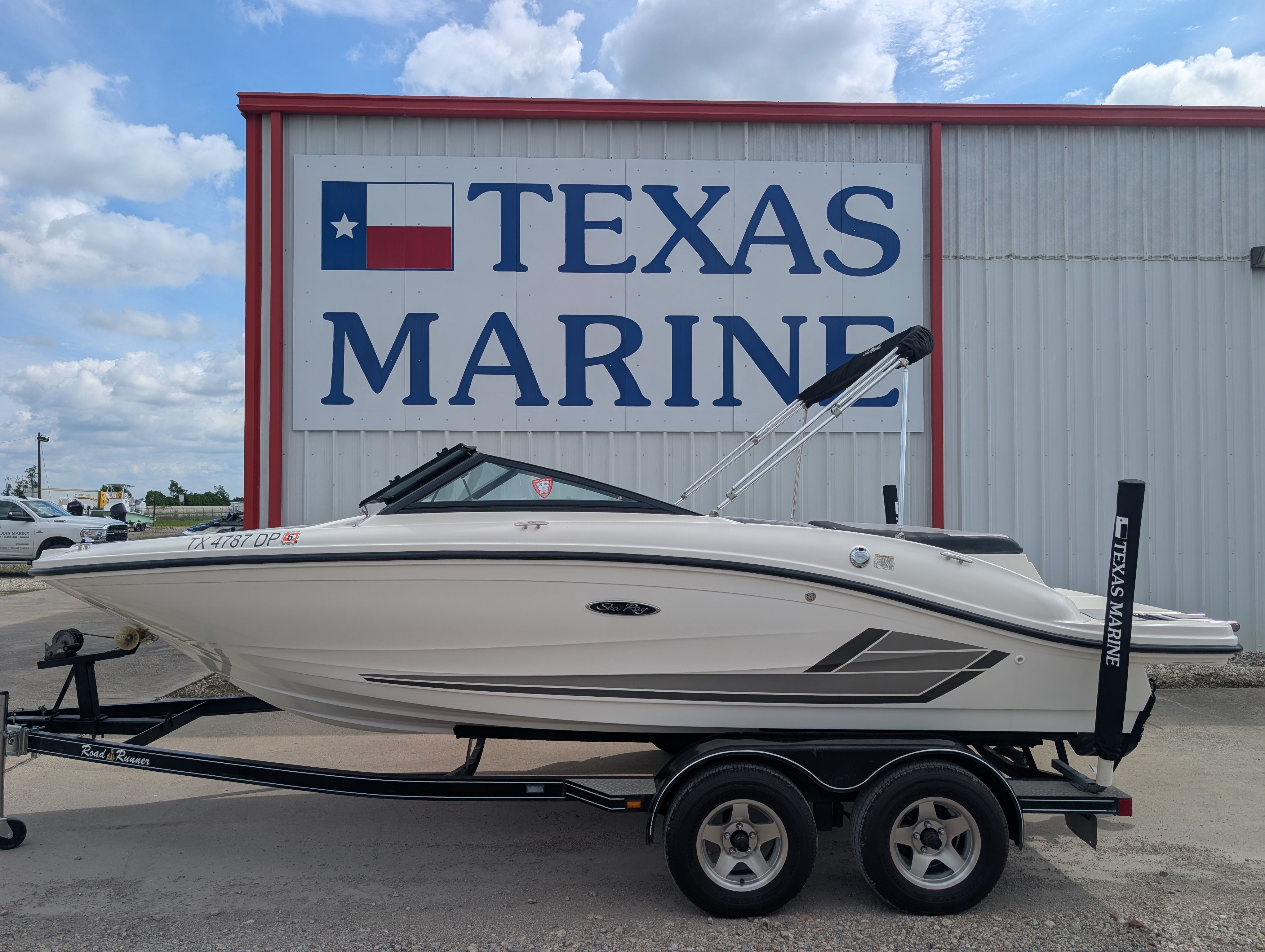 2016 Sea Ray SPX 190