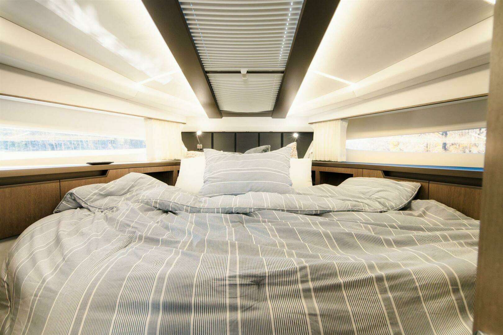 2023 Galeon 425 HTS - Image 16