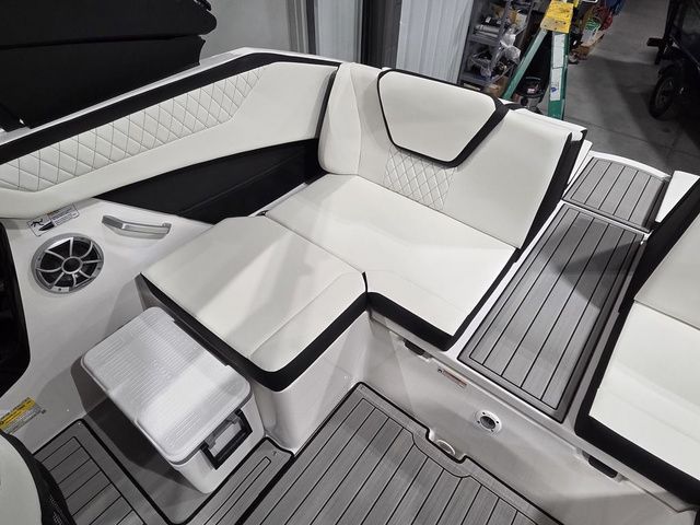 2026 Yamaha Boats 222S - 10