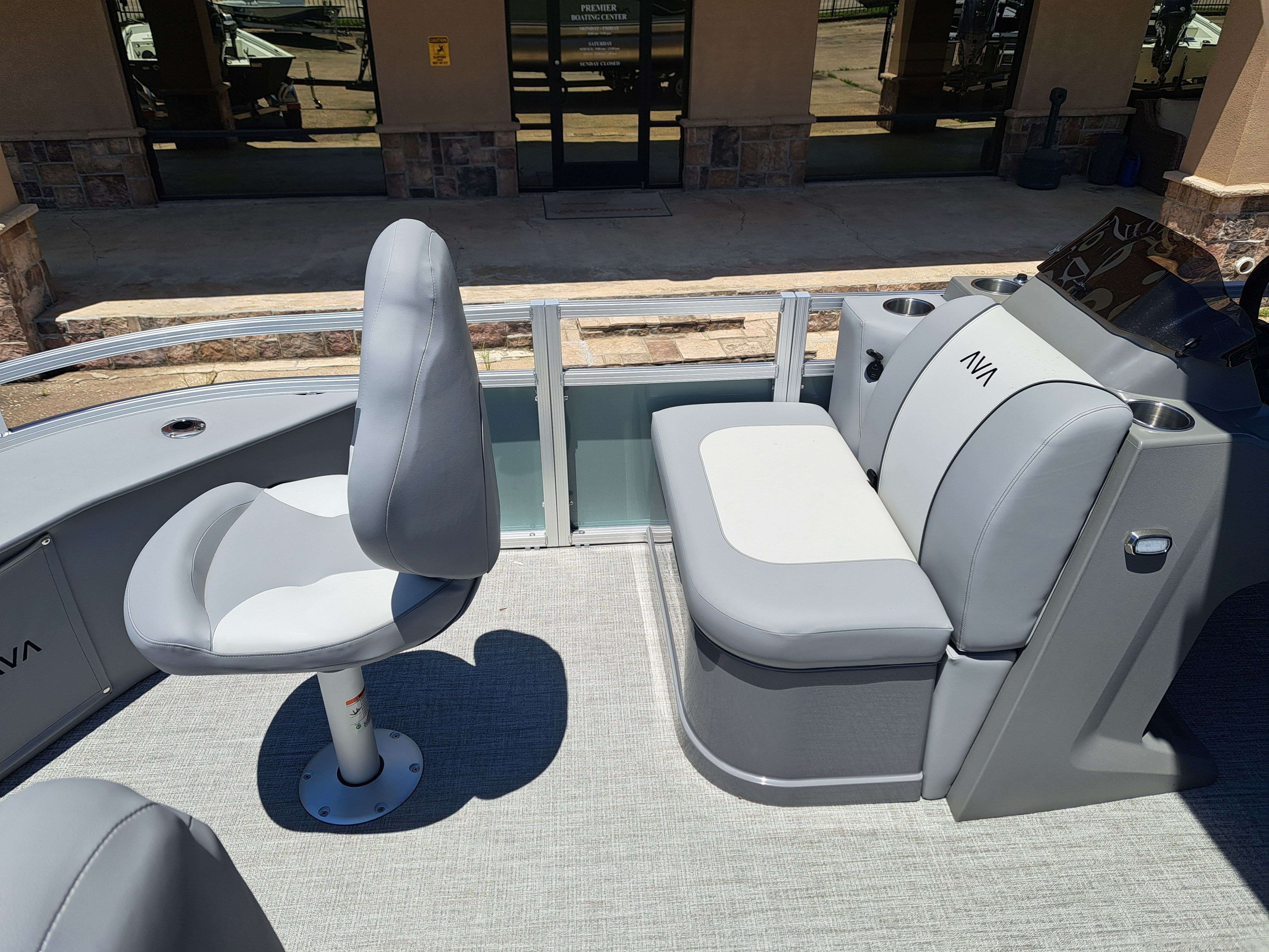 2026 Avalon Venture 85 Quad Fish - 21' - 12