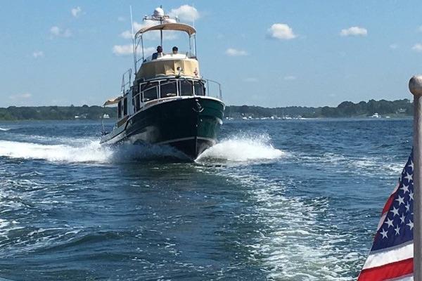 2013 Ranger Tugs R-31 CB