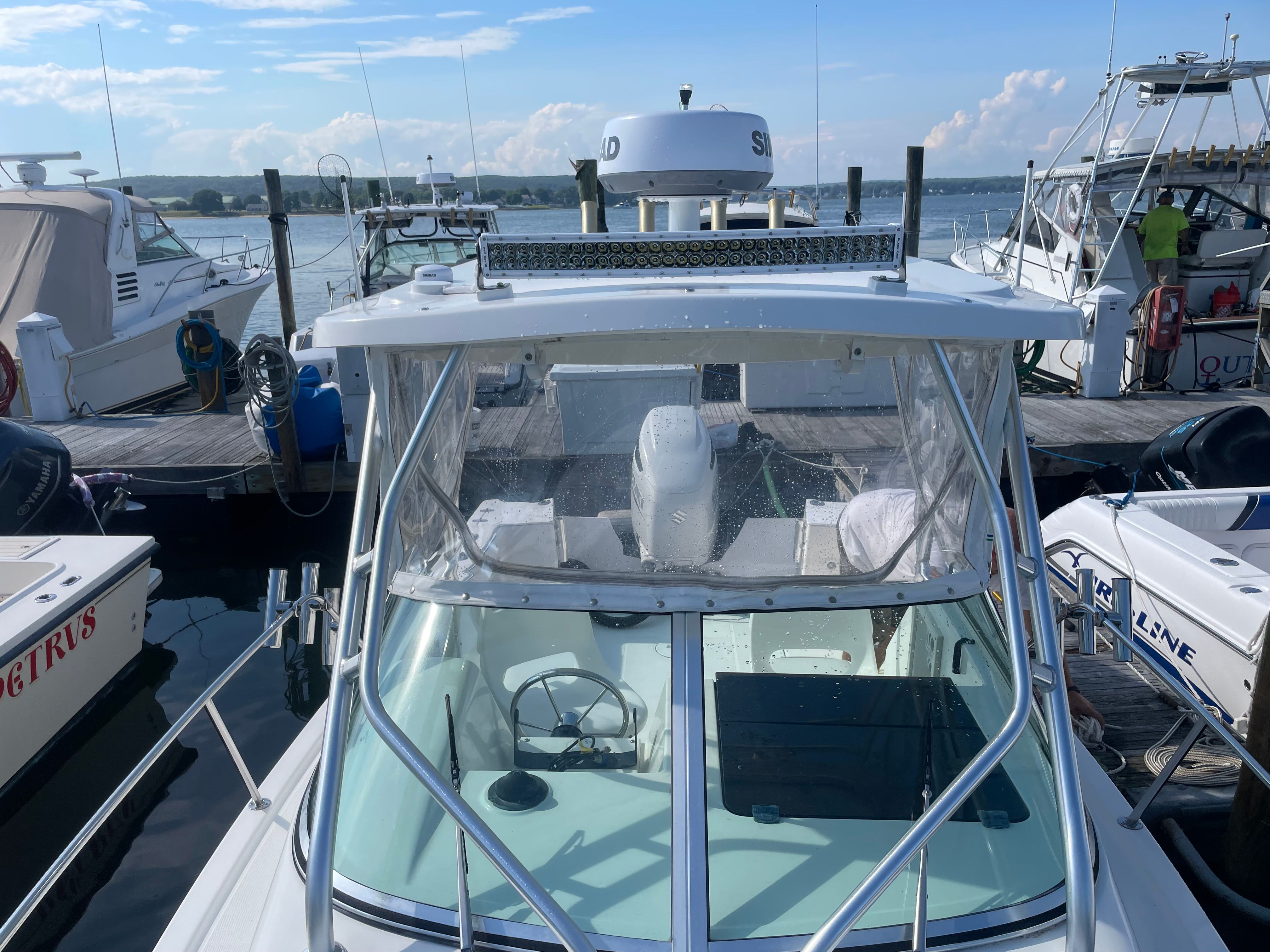 2000 Wellcraft 24 Walkaround - 9