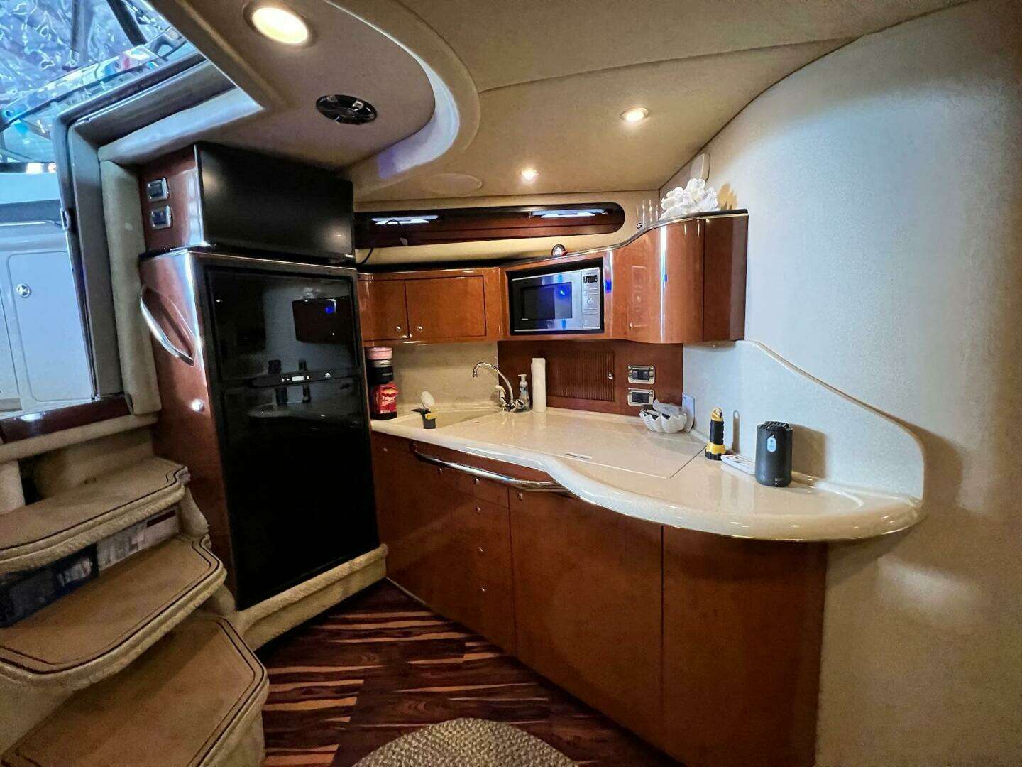 2002 Sea Ray 380 Sundancer - Image 17